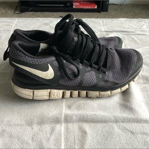 🌼 Black Nike shoes 🌼